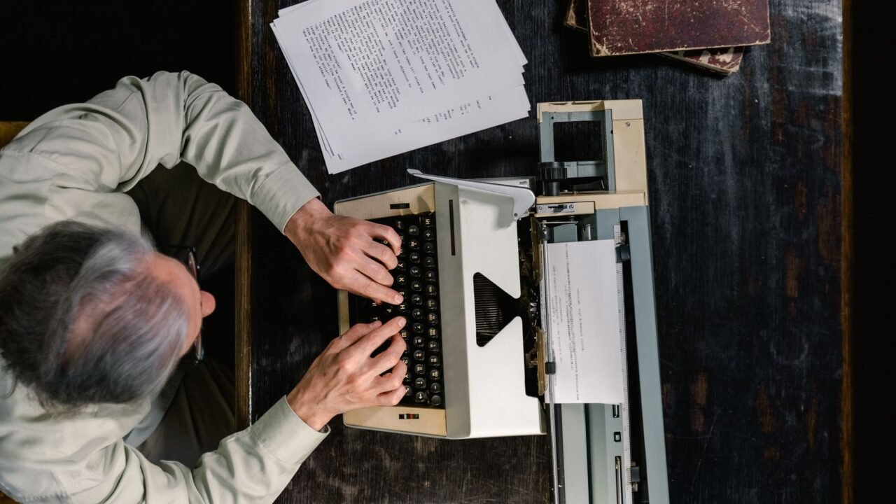 Author Admits Plagiarism Amidst AI Accusations
