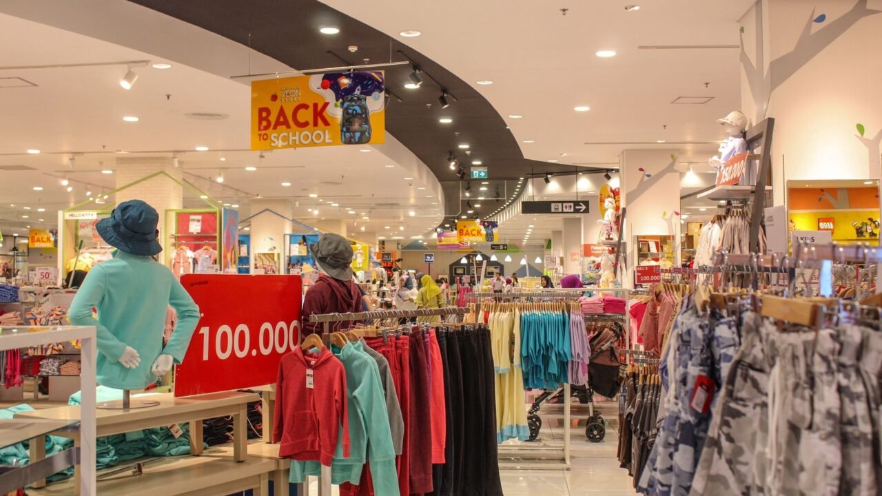 South Korea: Multiple Injured in Incheon Department Store Stabbing