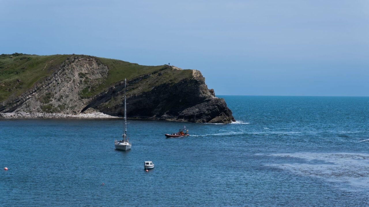 France Abandons Landmark UK Migrant Deal Amid Channel Crossing Concerns