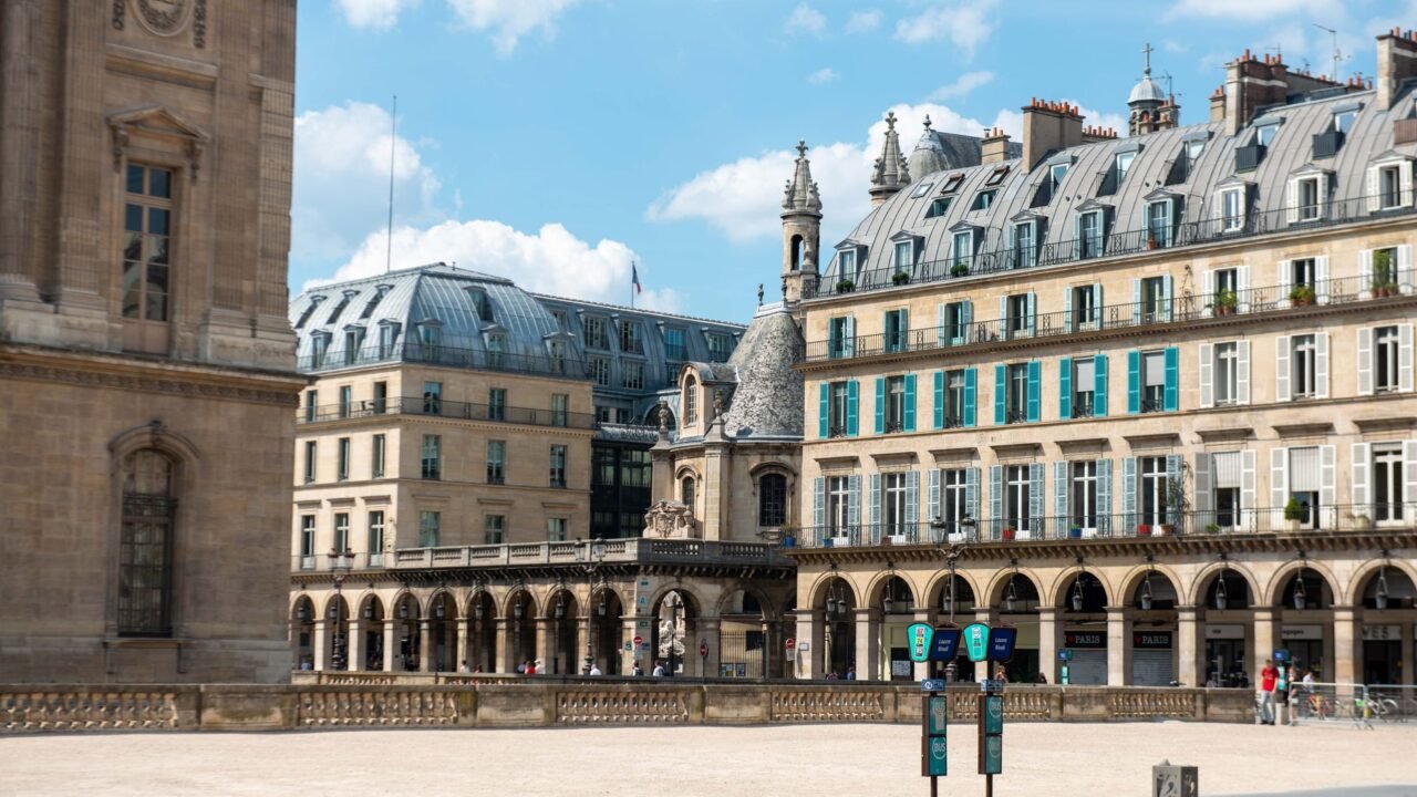 France Extends Curfews Amid Efforts to Quell Unrest and Expedite Trials