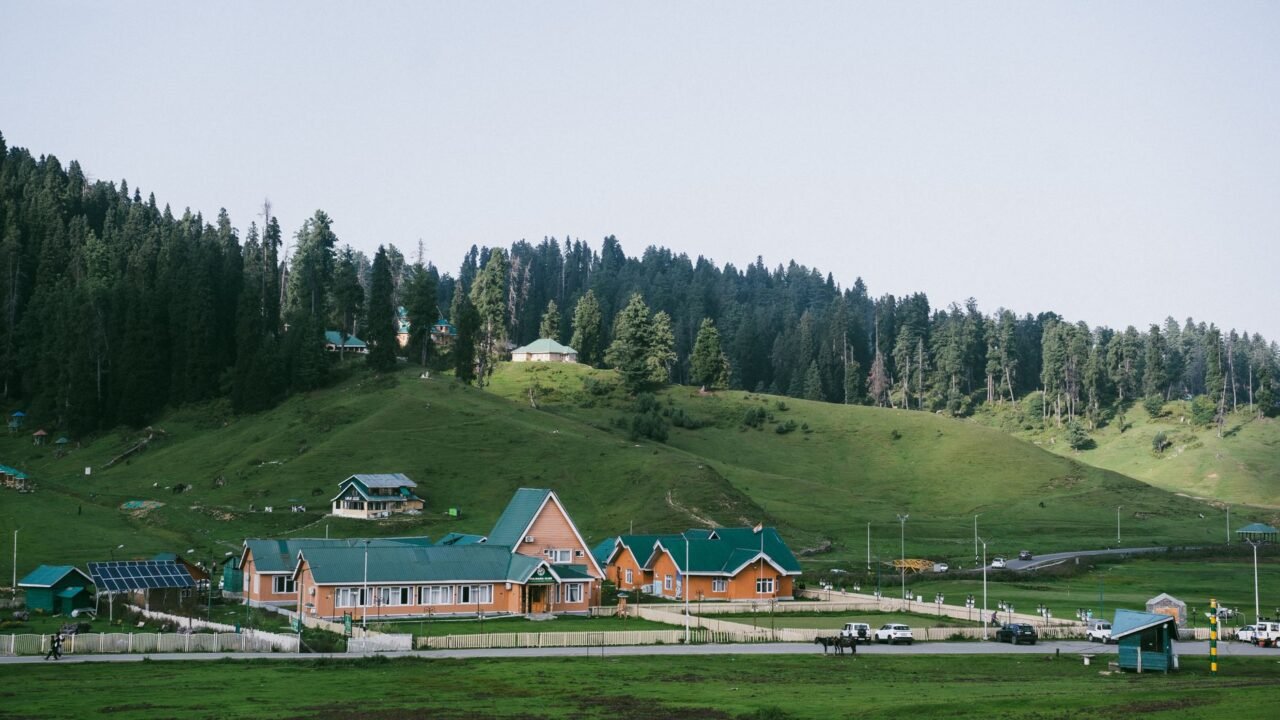 J&K Surpasses Halfway Mark in PM Surya Ghar Rooftop Solar Initiative