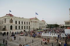 Mass Trials Put Hundreds in One Dock in El Salvador