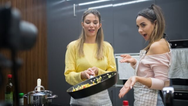 Meghan, Actress Turned Duchess, Will Join Australian Cooking Show