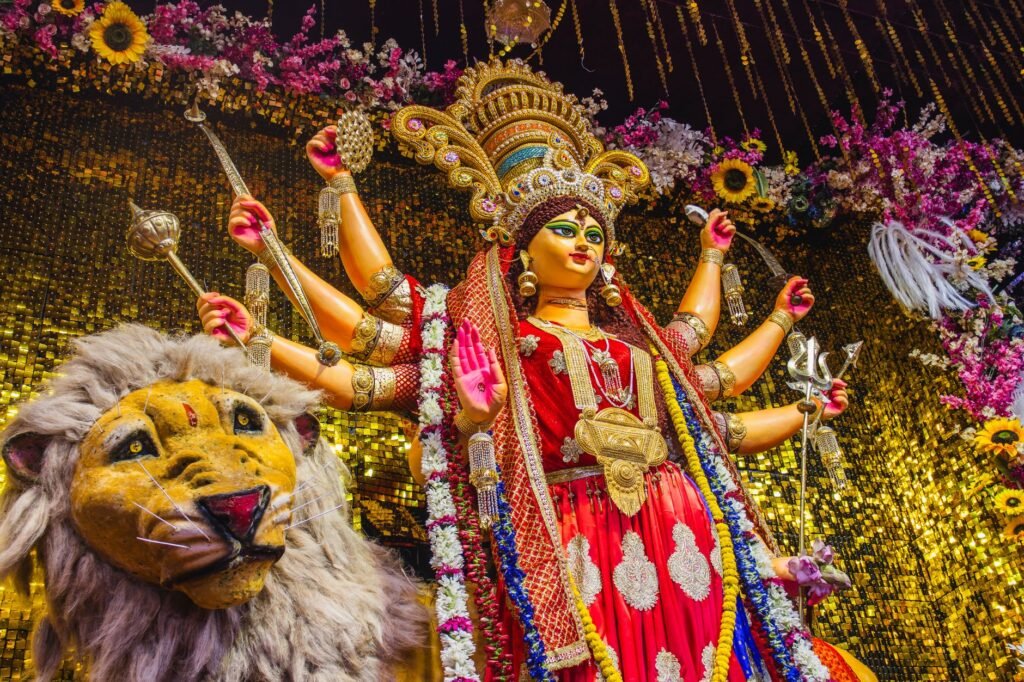 Navratri witnesses heavy rush at Mata Vaishnodevi temple in J-K, 3.81 lakh pilgrims pay obeisance