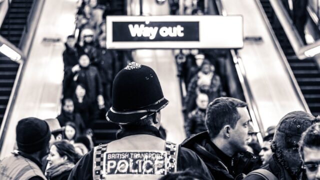The British Police Rearrest Two in Connection With Alleged Terror Plot