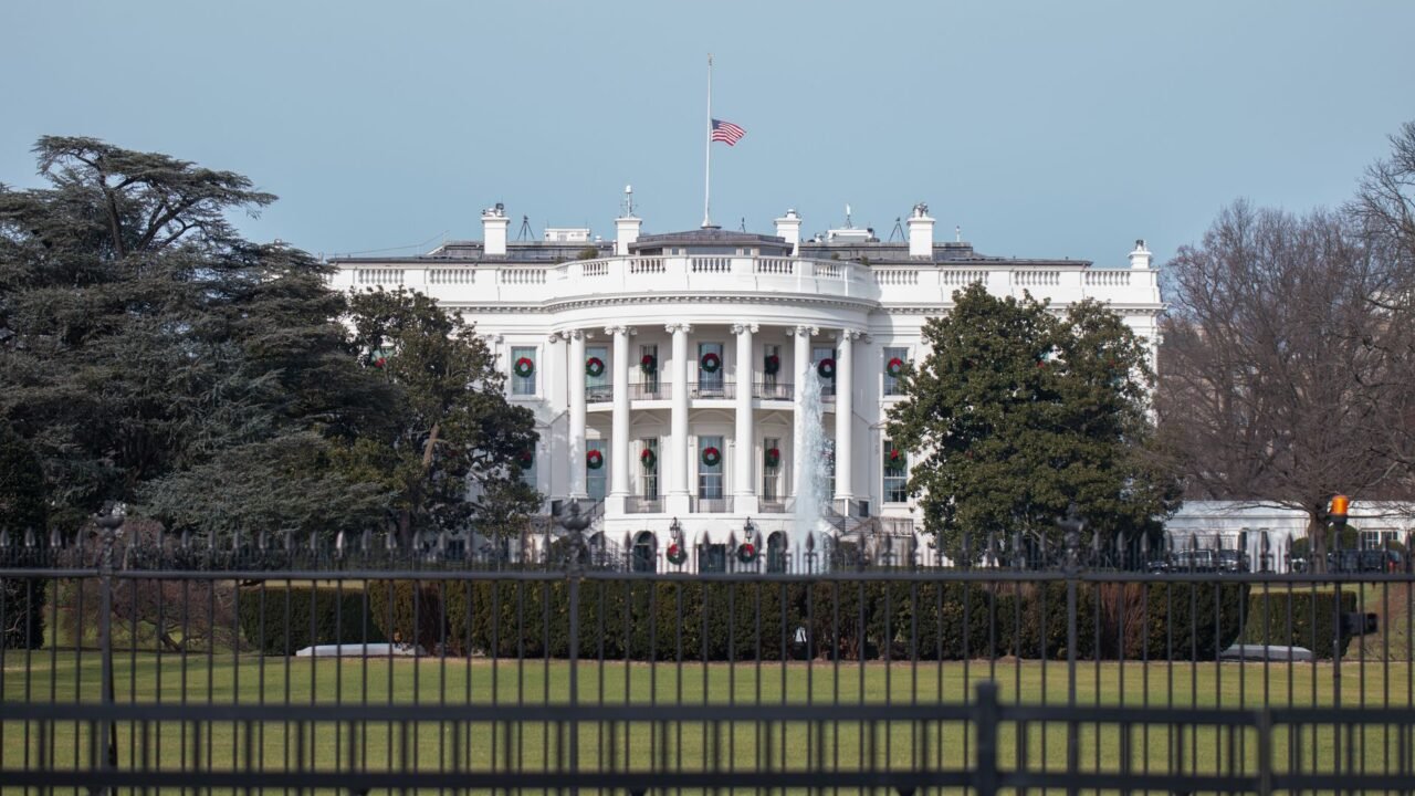 US President Halts New Sanctions Against Russia