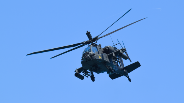 U.S. Army Trains Apache Helicopter Pilots to Shoot Drones