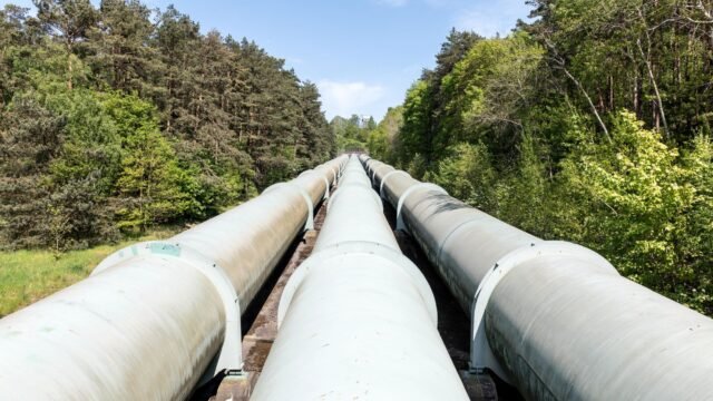 U.S. Floats Lifeline to Russia: Allowing More Gas Sales to Europe