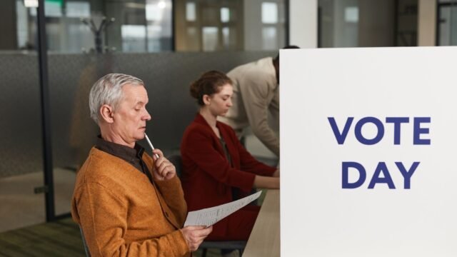 Voters in Quebec Election Go to Polls as Separatist Parti Québécois Leads