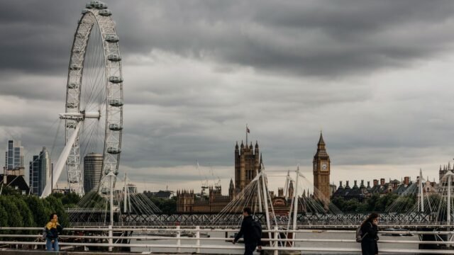 Zelensky Visits U.K. as Ukraine Presses Allies on Intelligence Sharing
